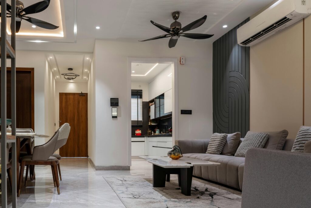 https://www.pexels.com/search/ceiling%20fan/