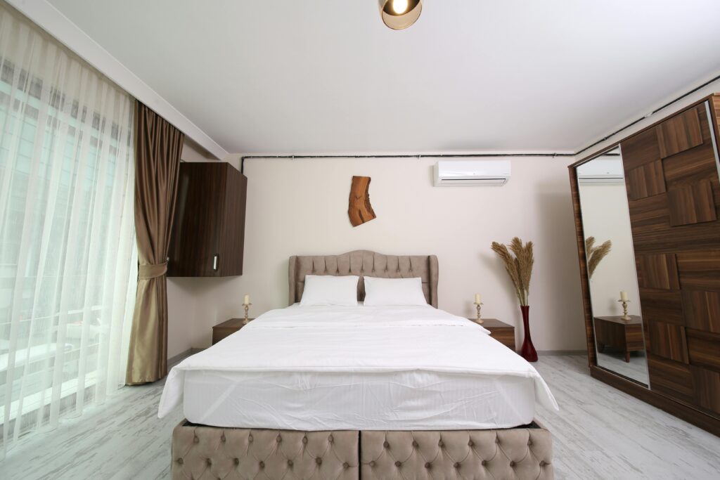 https://www.pexels.com/search/aircon/