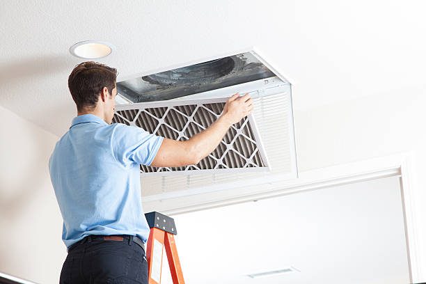 https://www.istockphoto.com/photo/removing-air-filter-gm187497997-28463080?utm_source=pexels&utm_medium=affiliate&utm_campaign=sponsored_photo&utm_content=srp_inline-test3c_media&utm_term=aircon%20duct