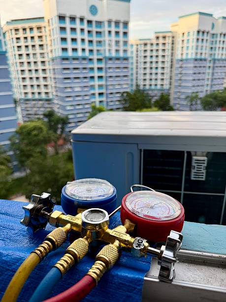 https://www.istockphoto.com/photo/manometers-measuring-gauges-equipment-for-filling-air-conditioners-used-during-check-gm2221845677-638166000?utm_source=pexels&utm_medium=affiliate&utm_campaign=sponsored_photo&utm_content=srp_inline_media&utm_term=aircon%20servicing%20package%20in%20Singapore